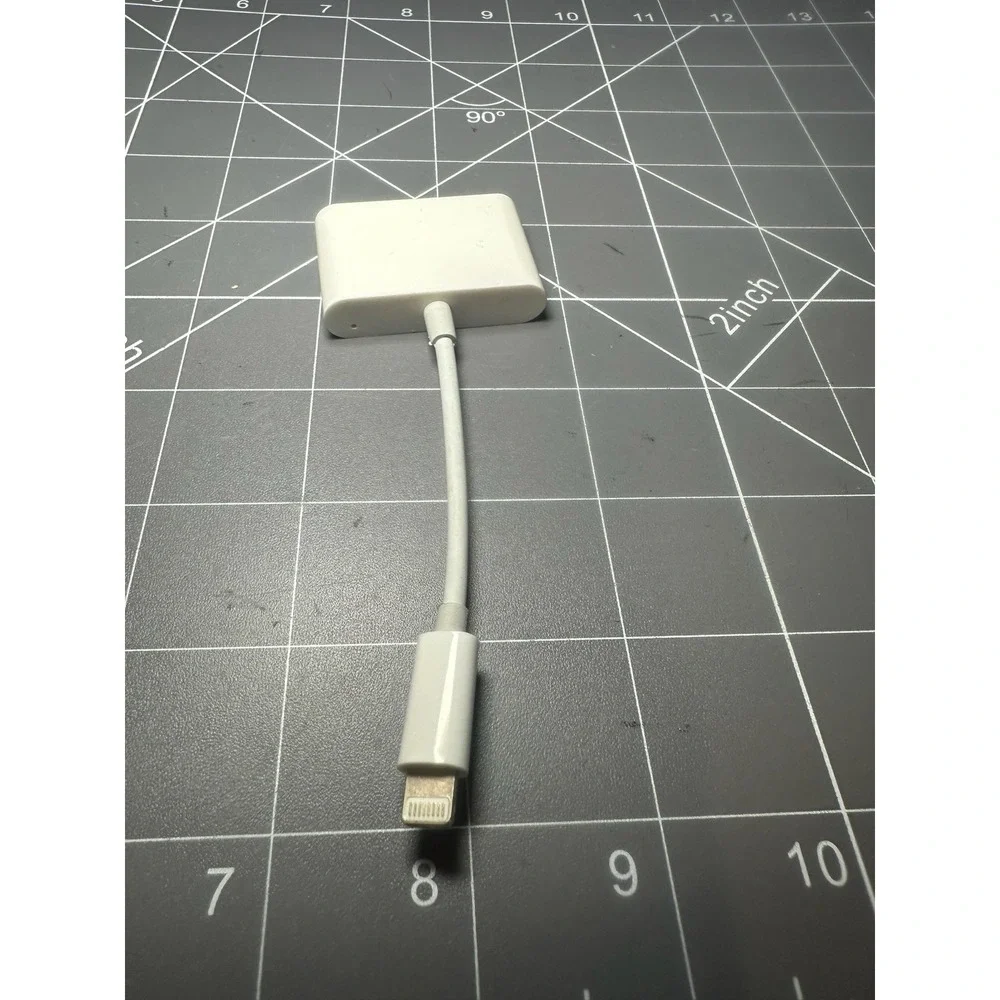 Apple Lightning Digital AV Adapter HDMI To iPhone iPad MD826AM/A-Genuine